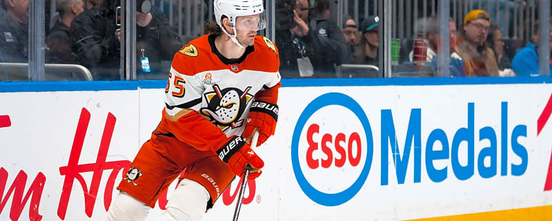 Ducks rumors: Anaheim, Jacob Trouba far apart in contract talks