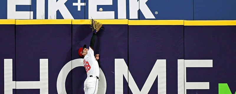 Phillies Should Trade For This Four-Time Gold Glover