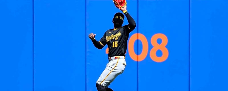 Another day, another disastrous Oneil Cruz defensive moment