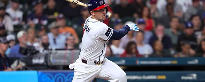 Alex Bregman leaves Mark DeRosa surprised after speaking Spanish