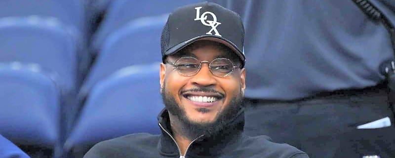 Carmelo Anthony shares moment with 76ers Tyrese Maxey, VJ Edgecombe after win over Knicks