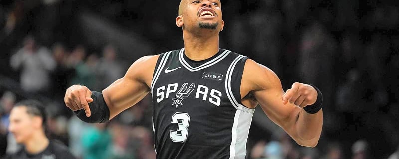 Spurs’ Keldon Johnson defends Stephon Castle after push from Cade Cunningham