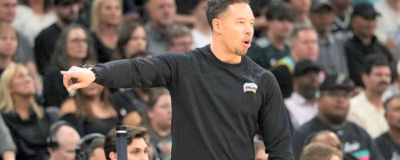 Spurs’ Mitch Johnson sends heartfelt message to Devin Booker amid hip injury