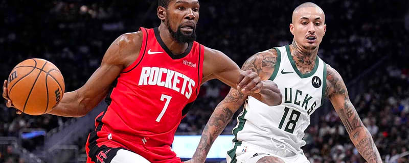 Bucks’ Kyle Kuzma rips critic in defense of Kevin Durant’s legacy