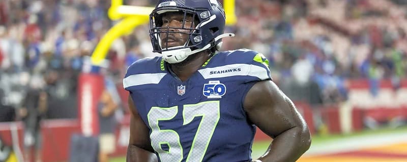 Seahawks’ Charles Cross a no-show at practice before Rams game due to hamstring injury