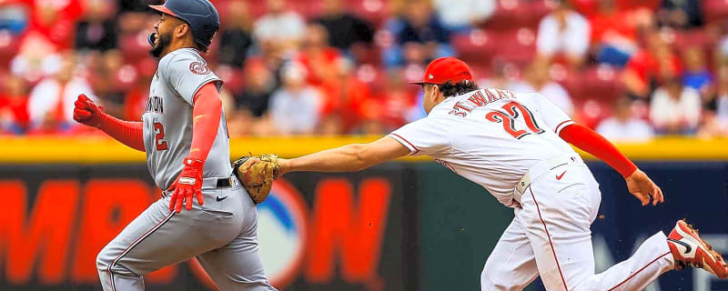 Nationals stay below .500 with Reds loss, continuing impossible stat