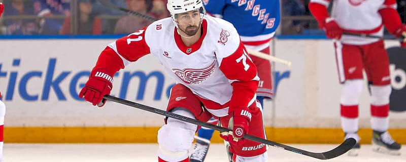 Bruins’ perfect trade offer for Red Wings’ Dylan Larkin after trade request