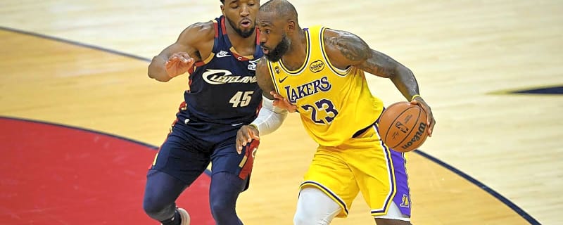 Donovan Mitchell dodges talk about a LeBron James Cavs return
