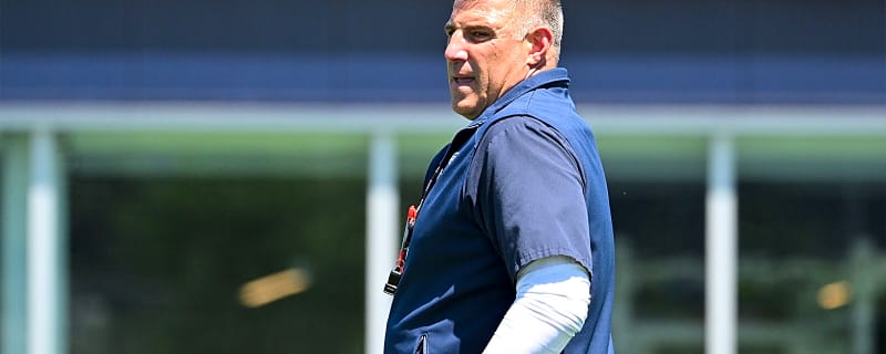 Patriots HC Mike Vrabel gives blunt first impression of Drake Maye-AJ Brown connection