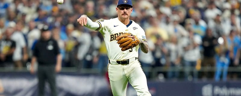 Brewers' Third Base Coach Sends Joey Ortiz Message After Brutal Error In World Series