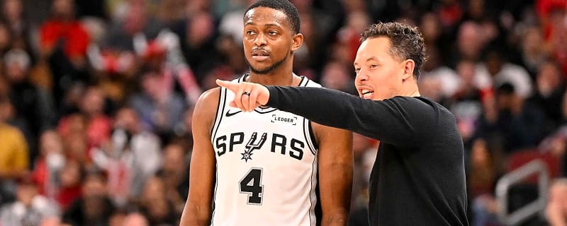 Spurs’ Mitch Johnson gives flowers to De’Aaron Fox for playing through ankle injury