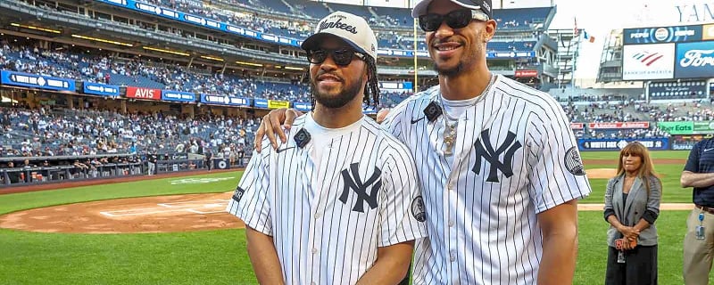Knicks’ Jalen Brunson, Josh Hart up to their usual shenanigans at Yankees game
