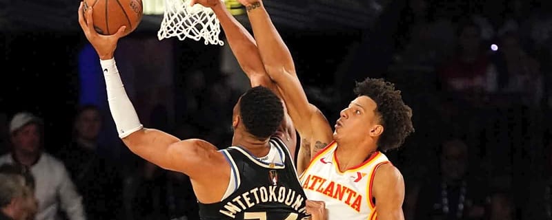 Bucks star Giannis Antetokounmpo gives Jalen Johnson his flowers before Hawks clash