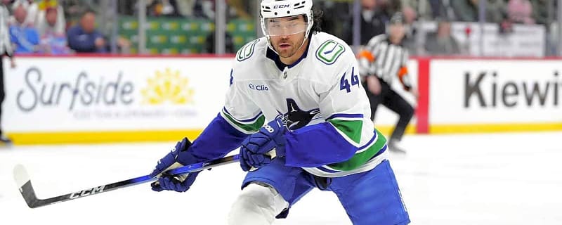 Why Canucks must trade Kiefer Sherwood amid rumors