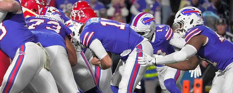 Exclusive: Tush Push ban buzz remains loud. Does All-Pro center Creed Humphrey endorse it?