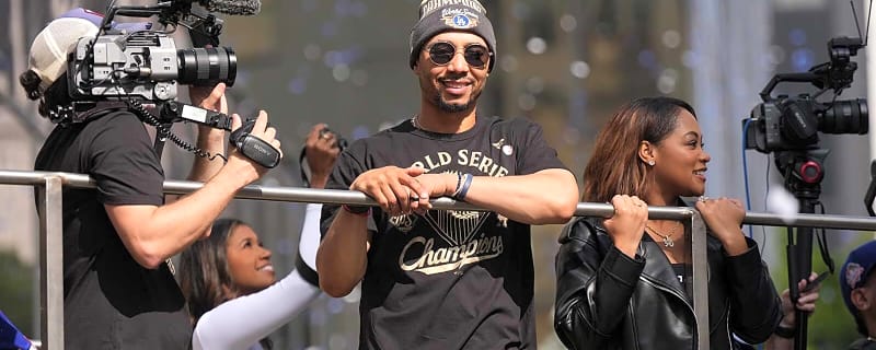 Dodgers star Mookie Betts shares emotional message during World Series parade