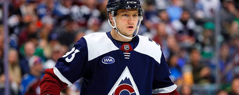 Avalanche expected to lose depth forward to KHL