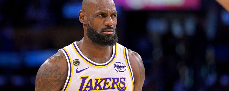 Skip Bayless blasts LeBron James’ new ‘scapegoat’ for Lakers struggles in Game 3
