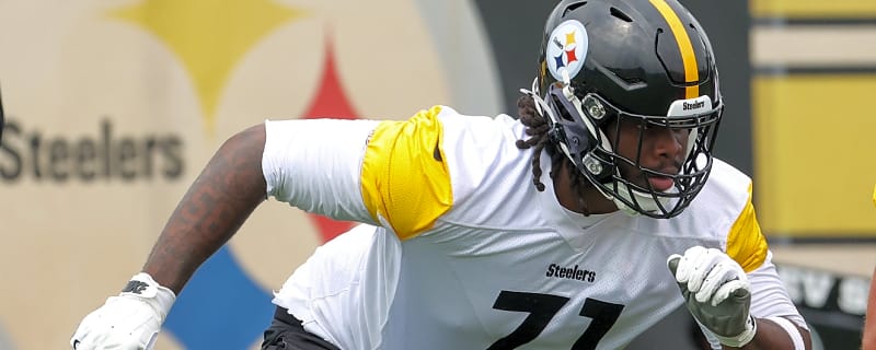 Steelers’ 1st-round tackle gets rave reviews during first training camp