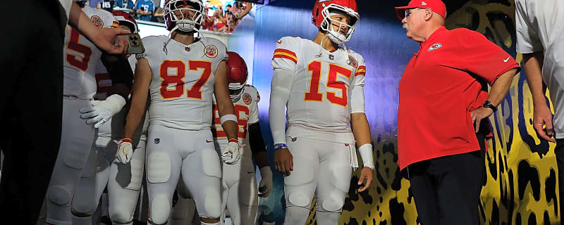Chiefs’ Travis Kelce gets 120-catch prediction from Tom Brady that will open Patrick Mahomes’ eyes