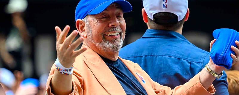 Knicks make 3 trades to get out of Round 1 in bid to avoid 2nd apron