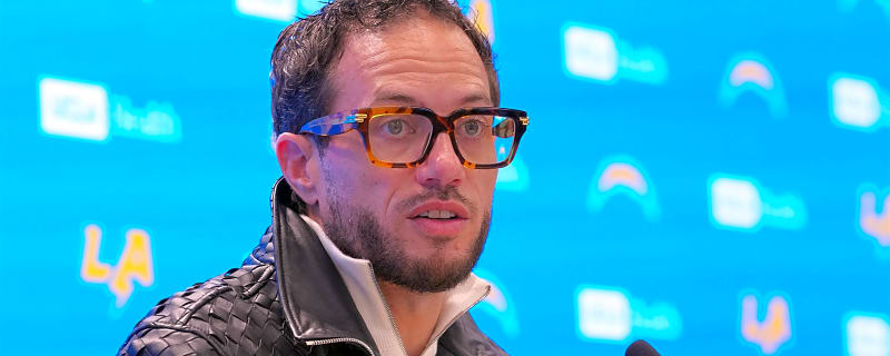 Ex-Dolphins coach joining Mike McDaniel on Chargers staff