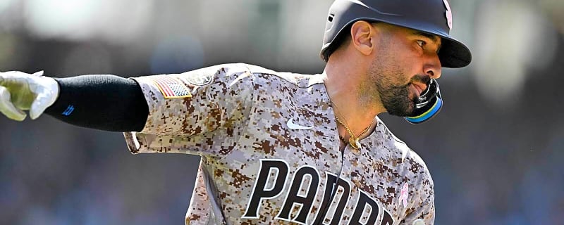 Padres outfielder Nick Castellanos’ blunt 2-word reaction to reporter’s question about HR bat
