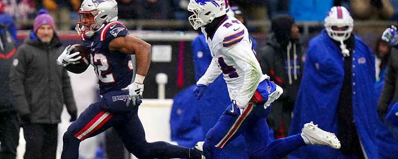 Patriots’ TreVeyon Henderson clears concussion protocol, will play vs. Jets
