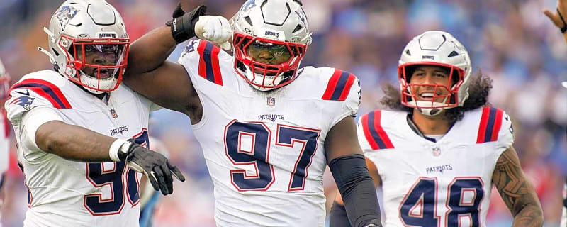 Patriots’ Milton Williams sacks Sam Darnold deep in Seahawks territory during Super Bowl LX