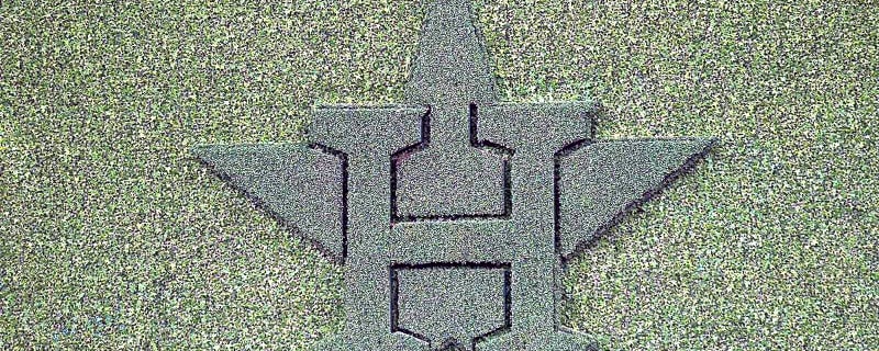 Astros add catching depth with latest signing