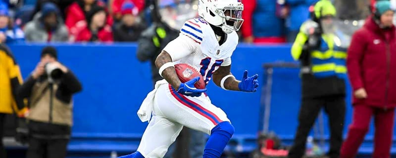 Bills immediately demote Mecole Hardman after muffed punt vs. Buccaneers