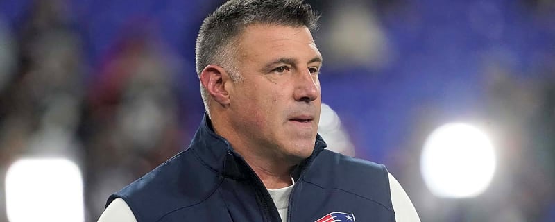 Patriots’ Mike Vrabel doubles up Ben Johnson in Coach of the Year survey