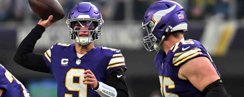 Would Vikings dare consider Aaron Rodgers again to push J.J. McCarthy?