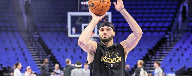 Larry Nance Jr. shows off ‘all my homies hate ICE’ shirt