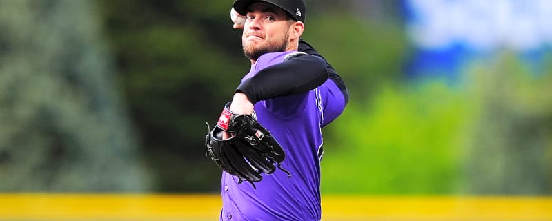 Astros agree to contract with ex-Rockies reliever