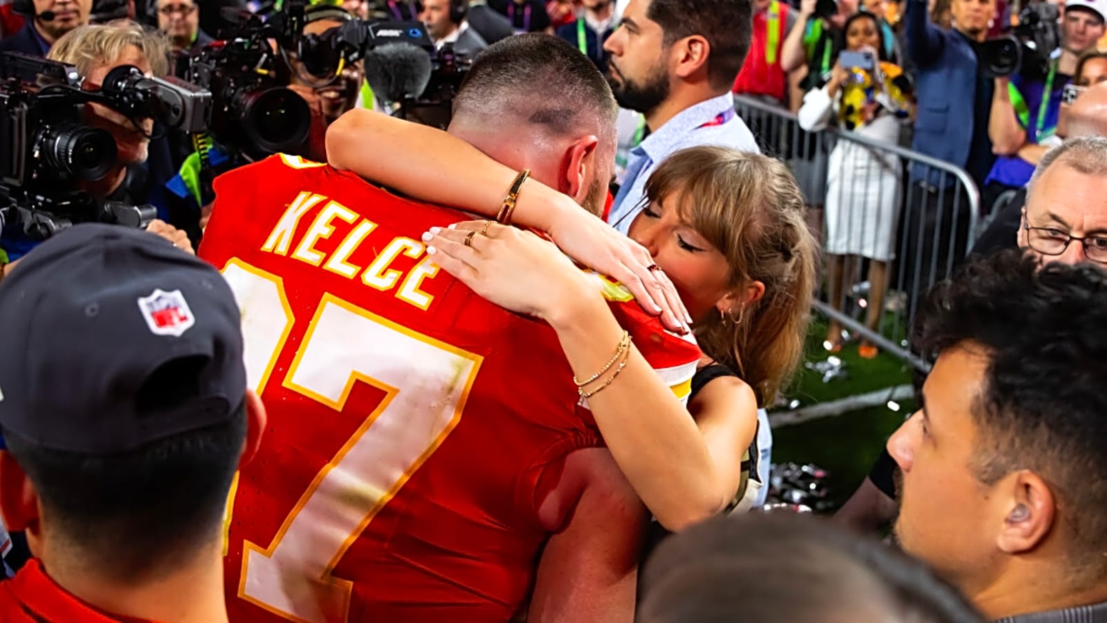 Travis Kelce's hilarious joke makes Taylor Swift's donation to Patrick Mahomes' foundation even better than it already is