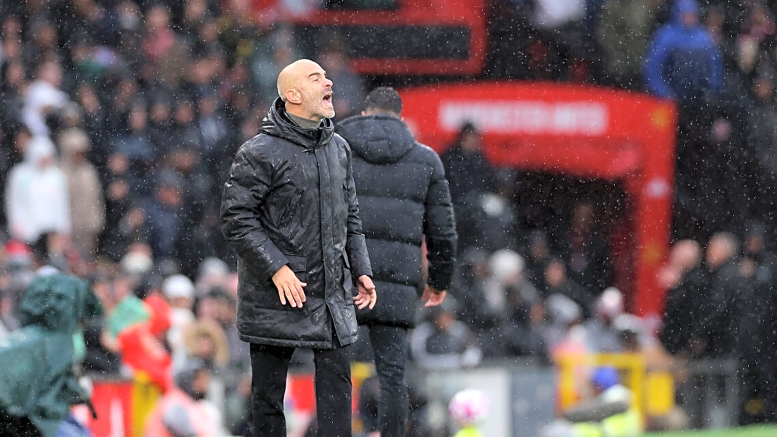 Enzo Maresca Responds to Criticism Over Chelsea Substitutions After Sánchez Red Card vs Man United