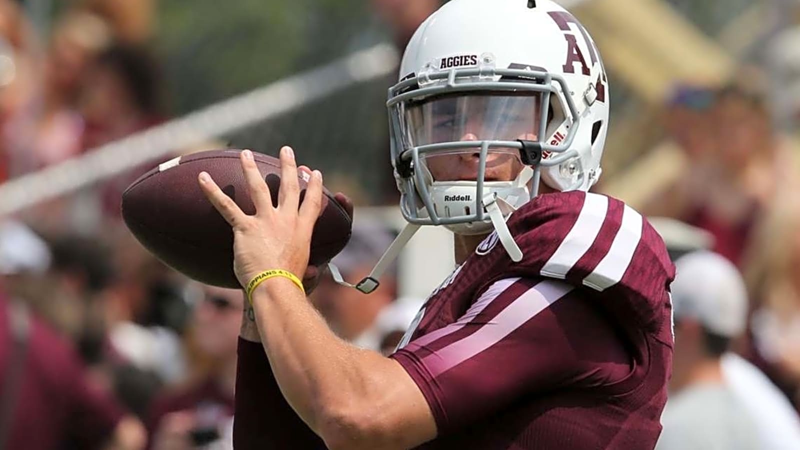 Former Alabama star gets real about Johnny Manziel blaming him for getting kicked out of the Manning Passing Academy