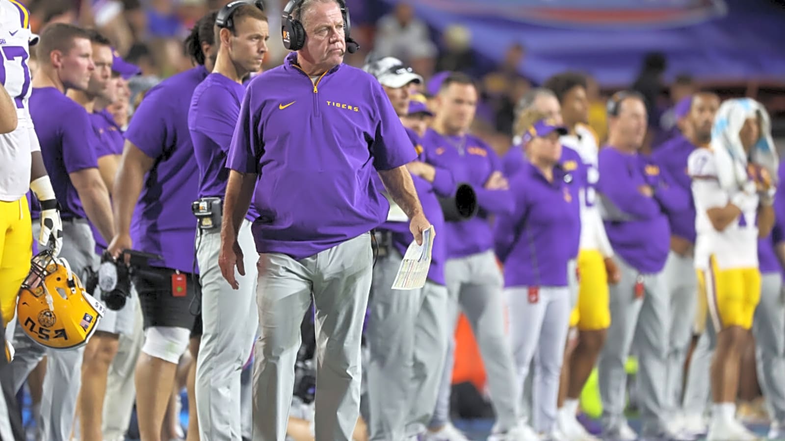 Brian Kelly and LSU Tigers desperately trying to hold on as their grip on elite five star recruit continues to slowly slip away
