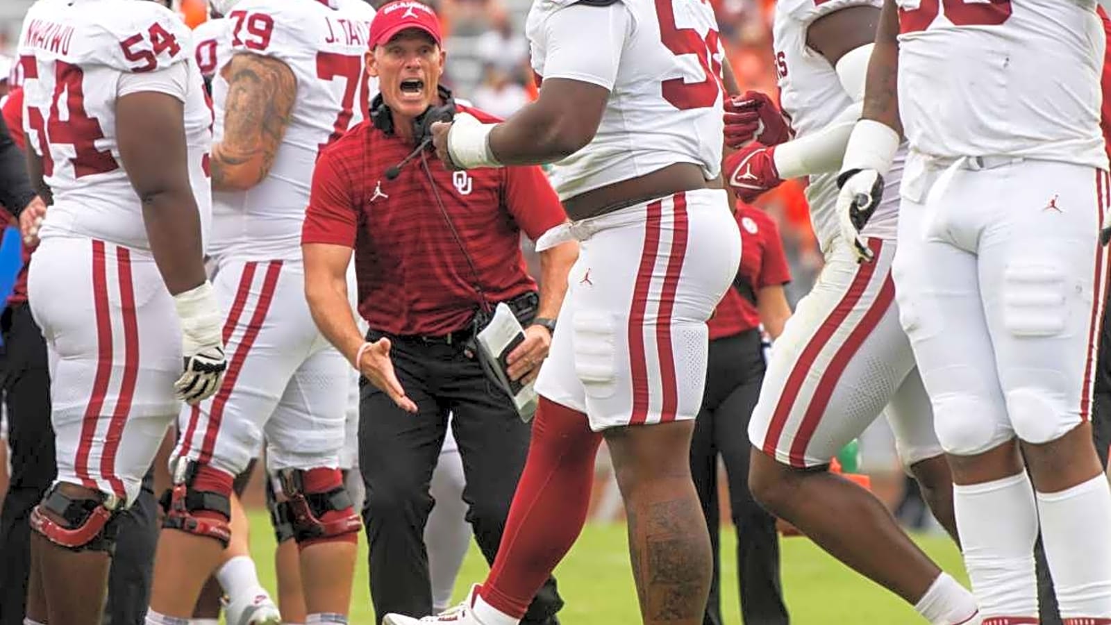 Oklahoma Sooners projected to add standout local blue-chip defensive star to 2026 recruiting class who could be a long term building block