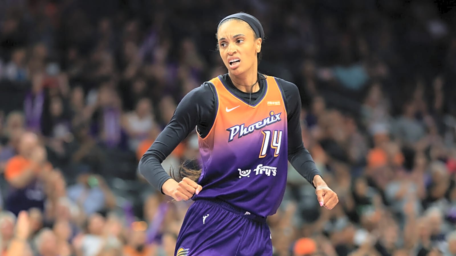 DeWanna Bonner Draws Two-Word Message From Former Fever Teammate Before Return Game