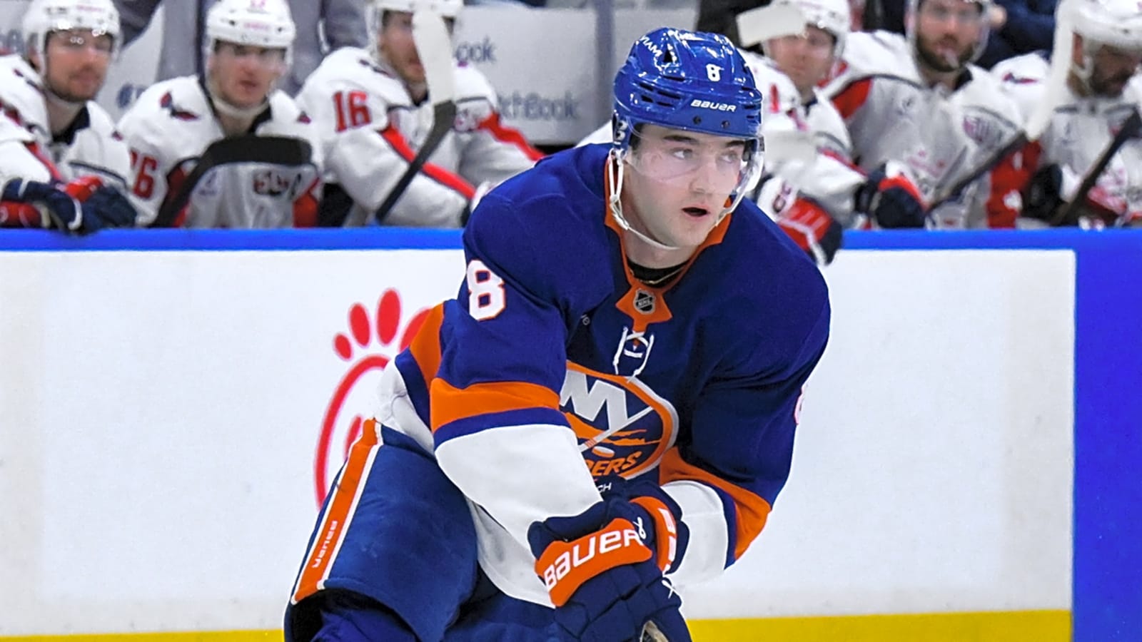 Noah Dobson: don’t rule out a three-team deal if he joins the Habs
