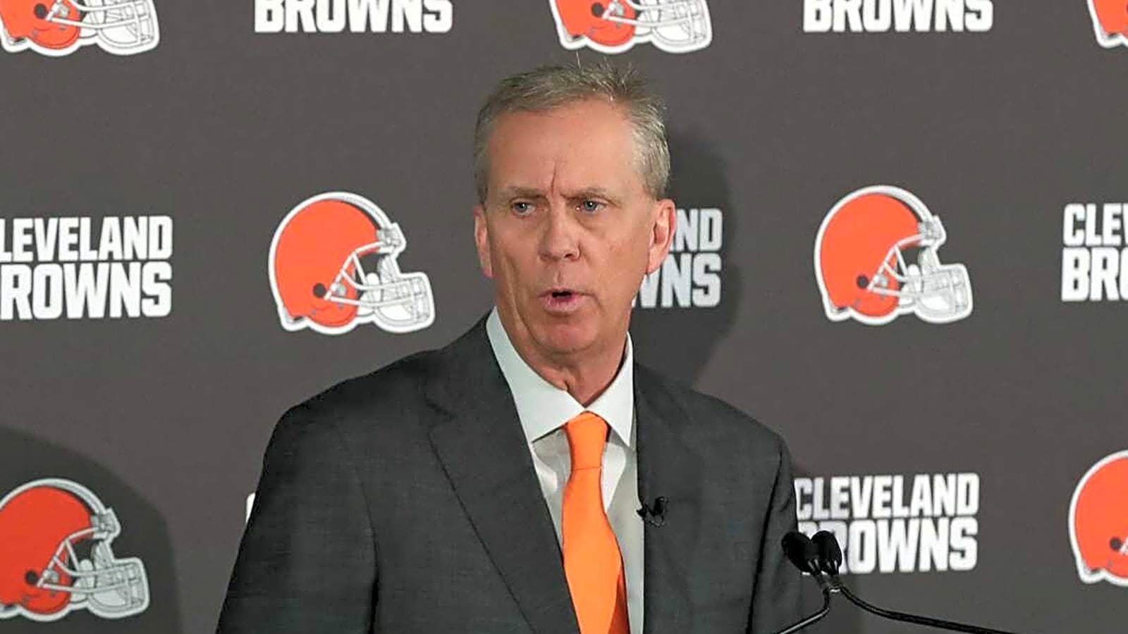 Browns may bring some QB competition for Shedeur Sanders