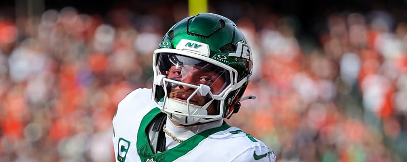 Justin Fields reflects on emotional week before leading Jets to win