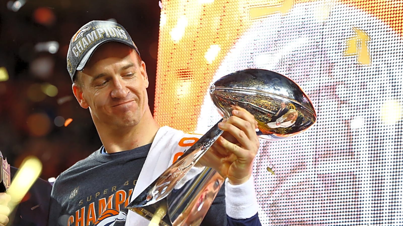 Von Miller makes bold statement about Peyton Manning that&#39;s quickly fueling conversation across the NFL