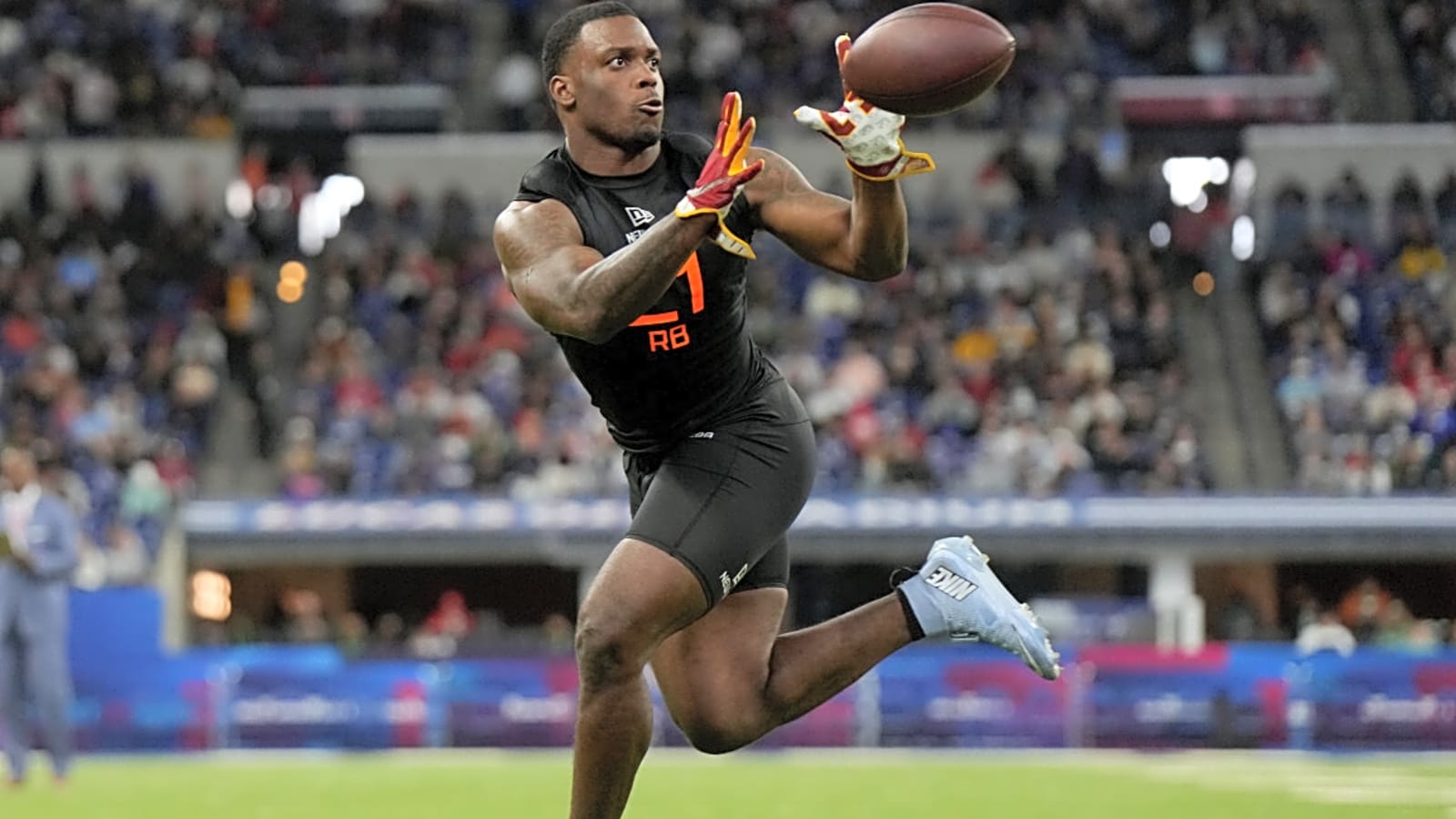 Following Nick Chubb Addition, Texans Rookie ‘Under Pressure’ Entering Training Camp
