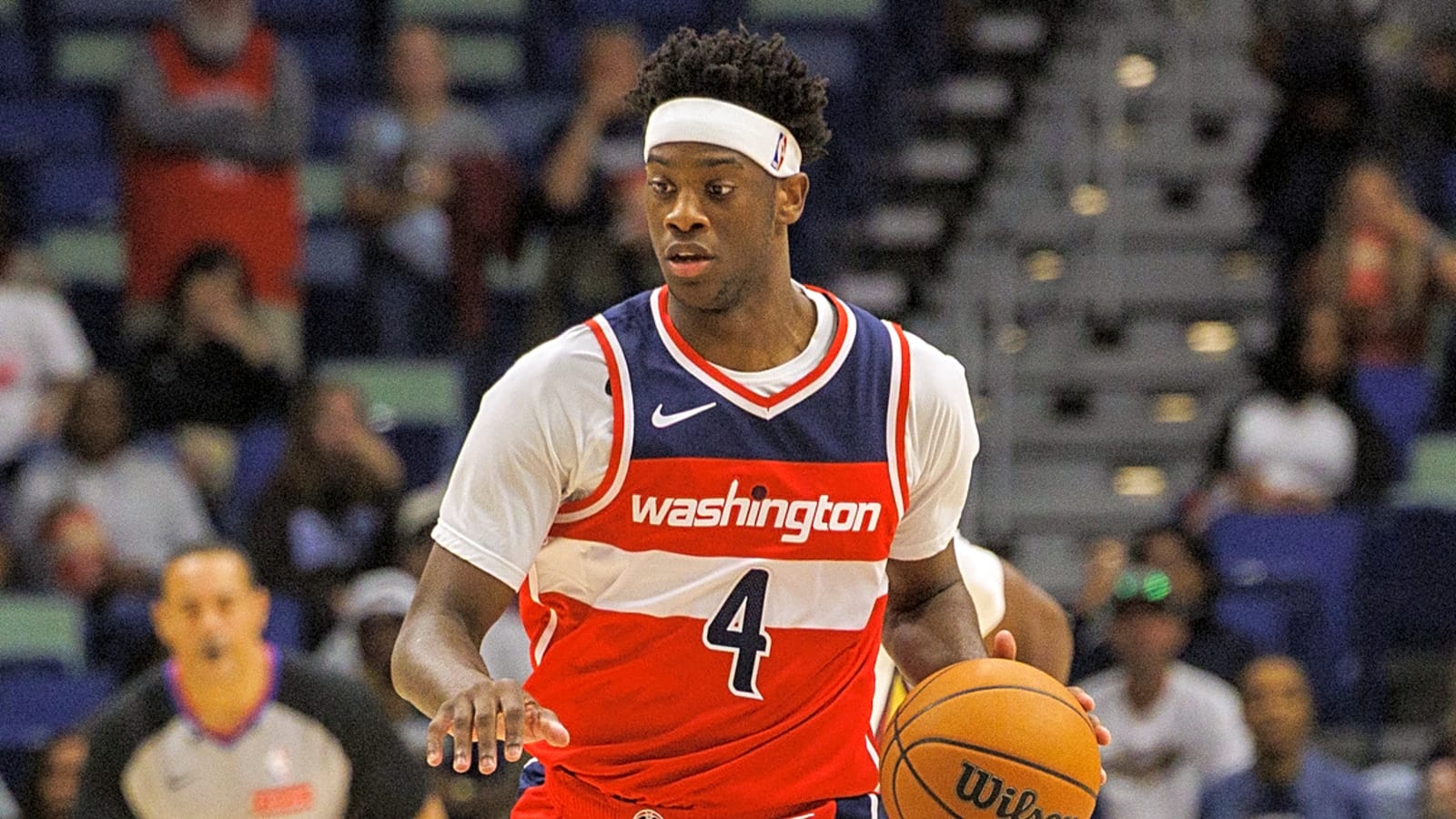 Cavs vs. Wizards halftime dribbles