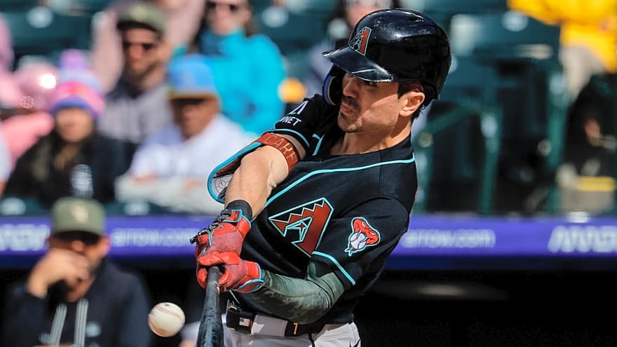 Corbin Carroll drilled in head during incredible inside-the-park home run