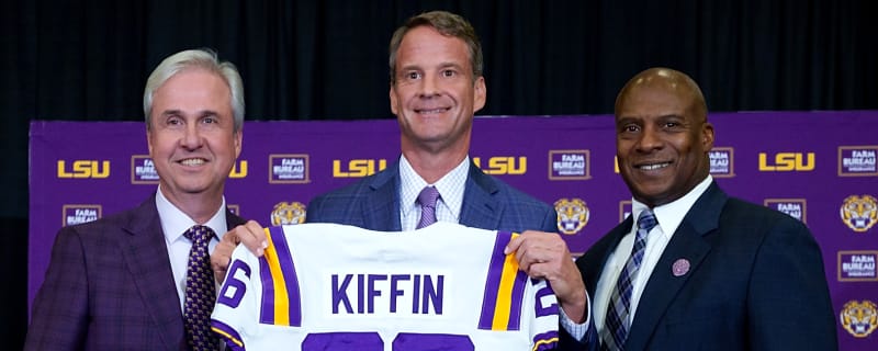 'The Puppet Master’: What to know about Jimmy Sexton — Lane Kiffin’s superagent and college football power broker