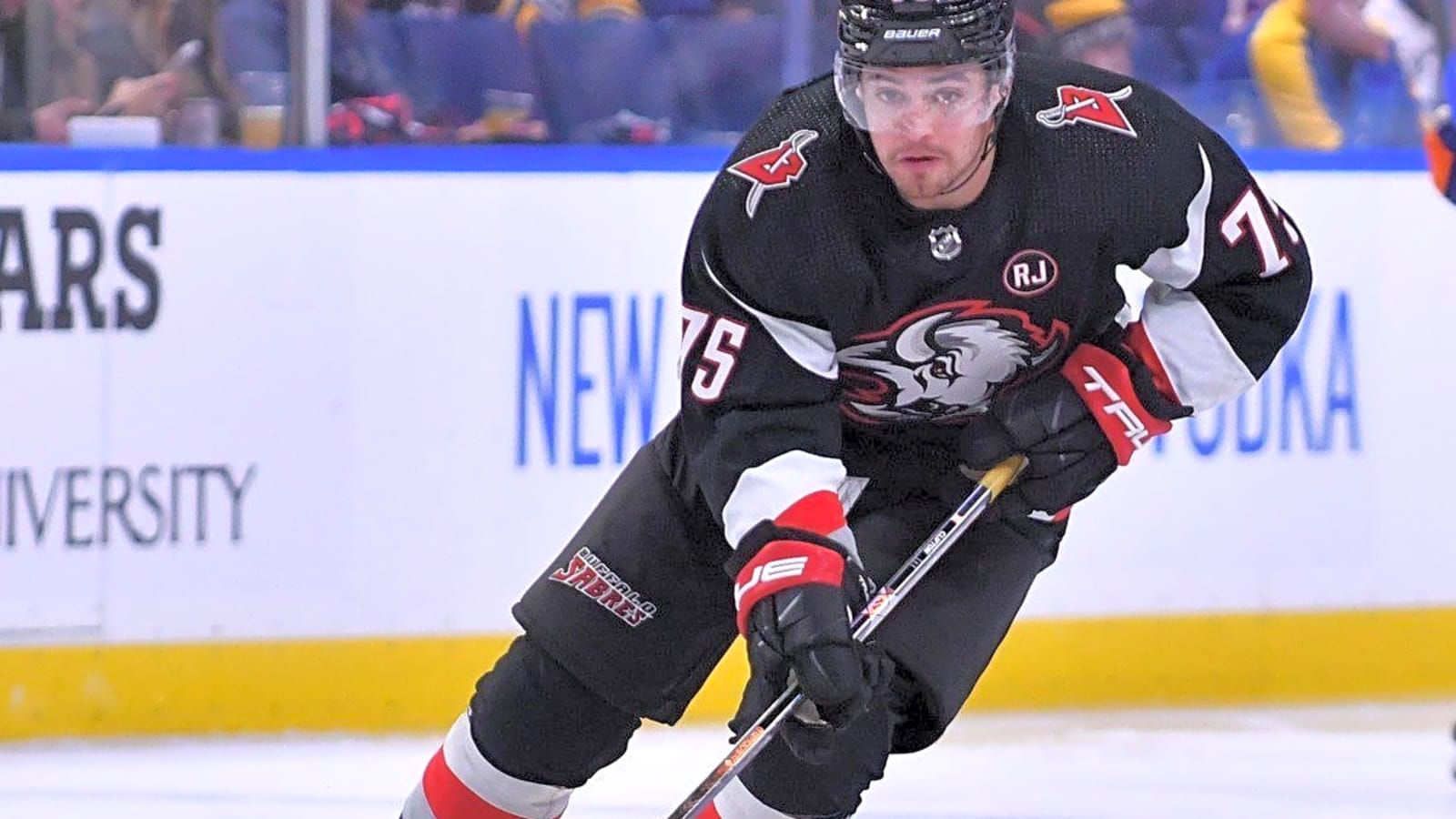 Penguins acquire Clifton, pick from Sabres for Timmins and Belliveau